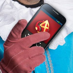 Een Piet met de Sinterklaasjournaal podcast op een telefoon.